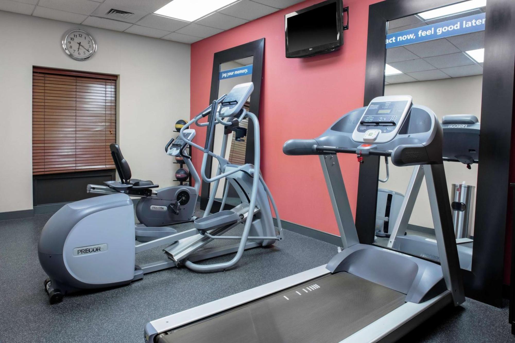 Hampton Inn & Suites Concord-Charlotte Εξωτερικό φωτογραφία