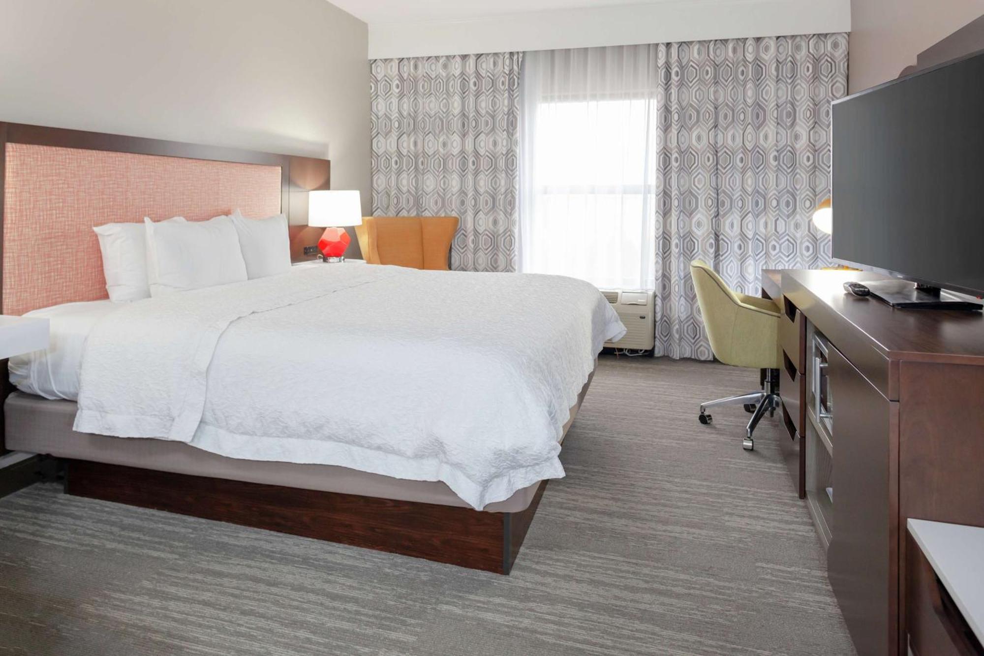 Hampton Inn & Suites Concord-Charlotte Εξωτερικό φωτογραφία