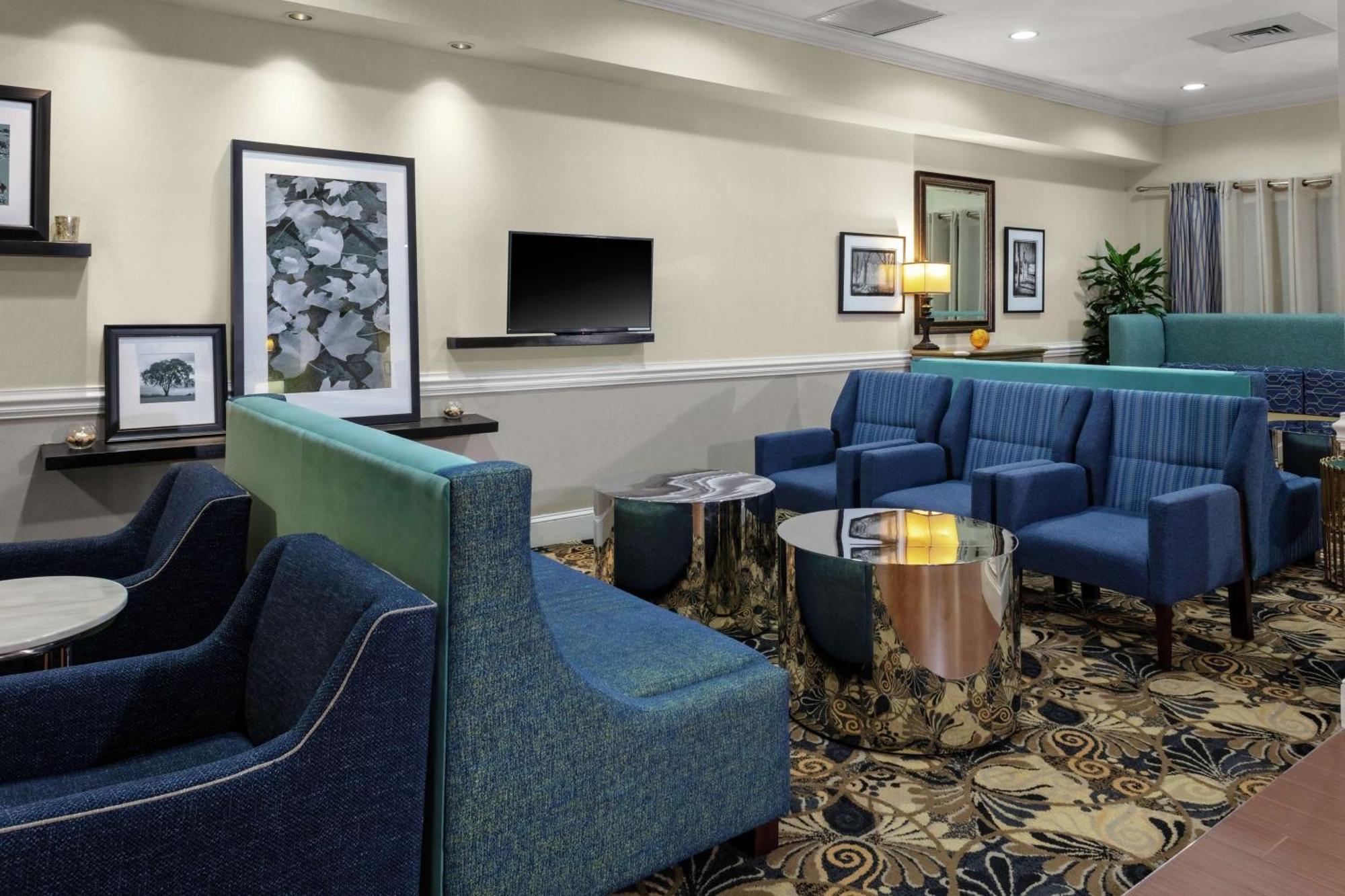 Hampton Inn & Suites Concord-Charlotte Εξωτερικό φωτογραφία