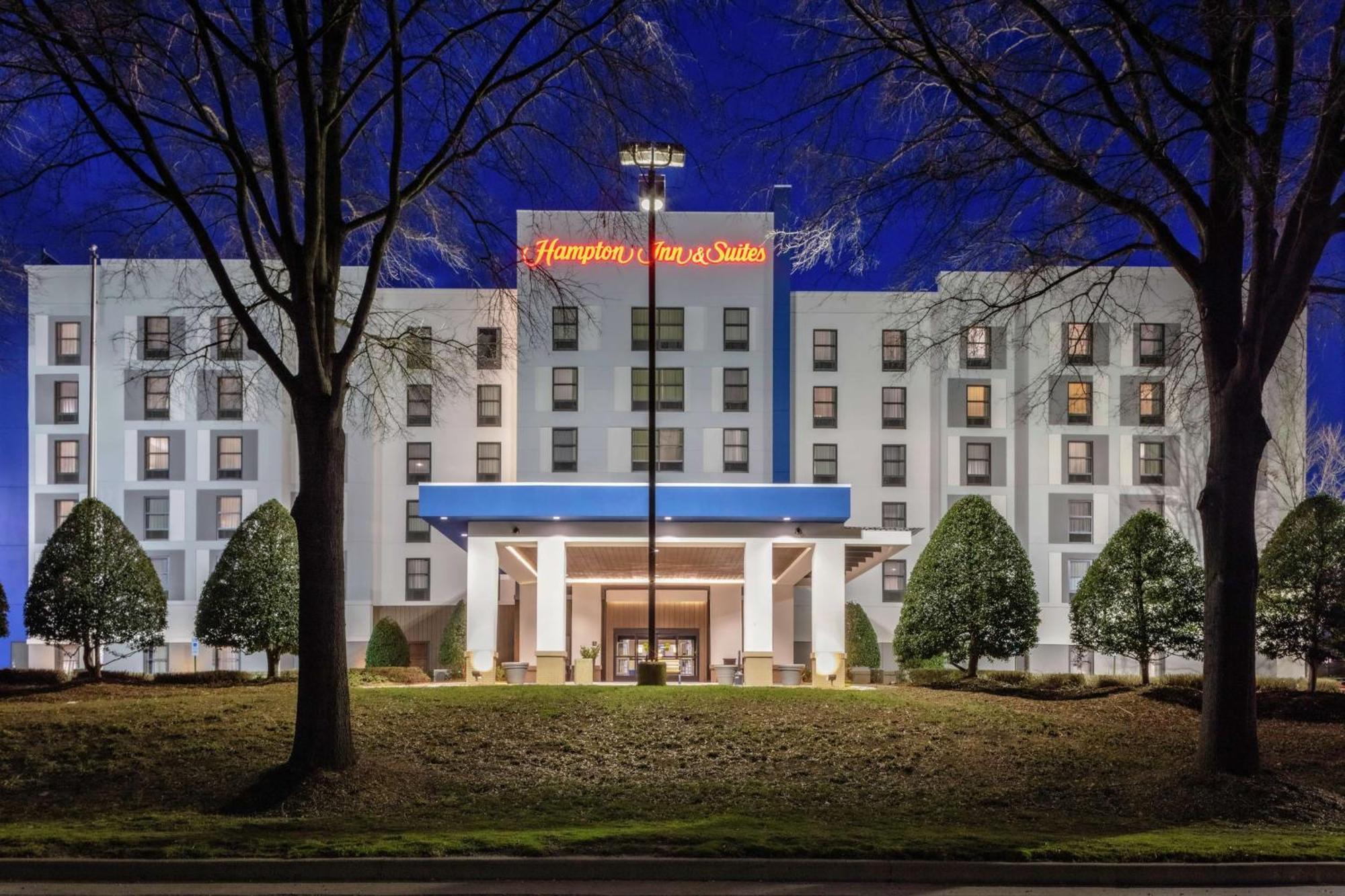Hampton Inn & Suites Concord-Charlotte Εξωτερικό φωτογραφία