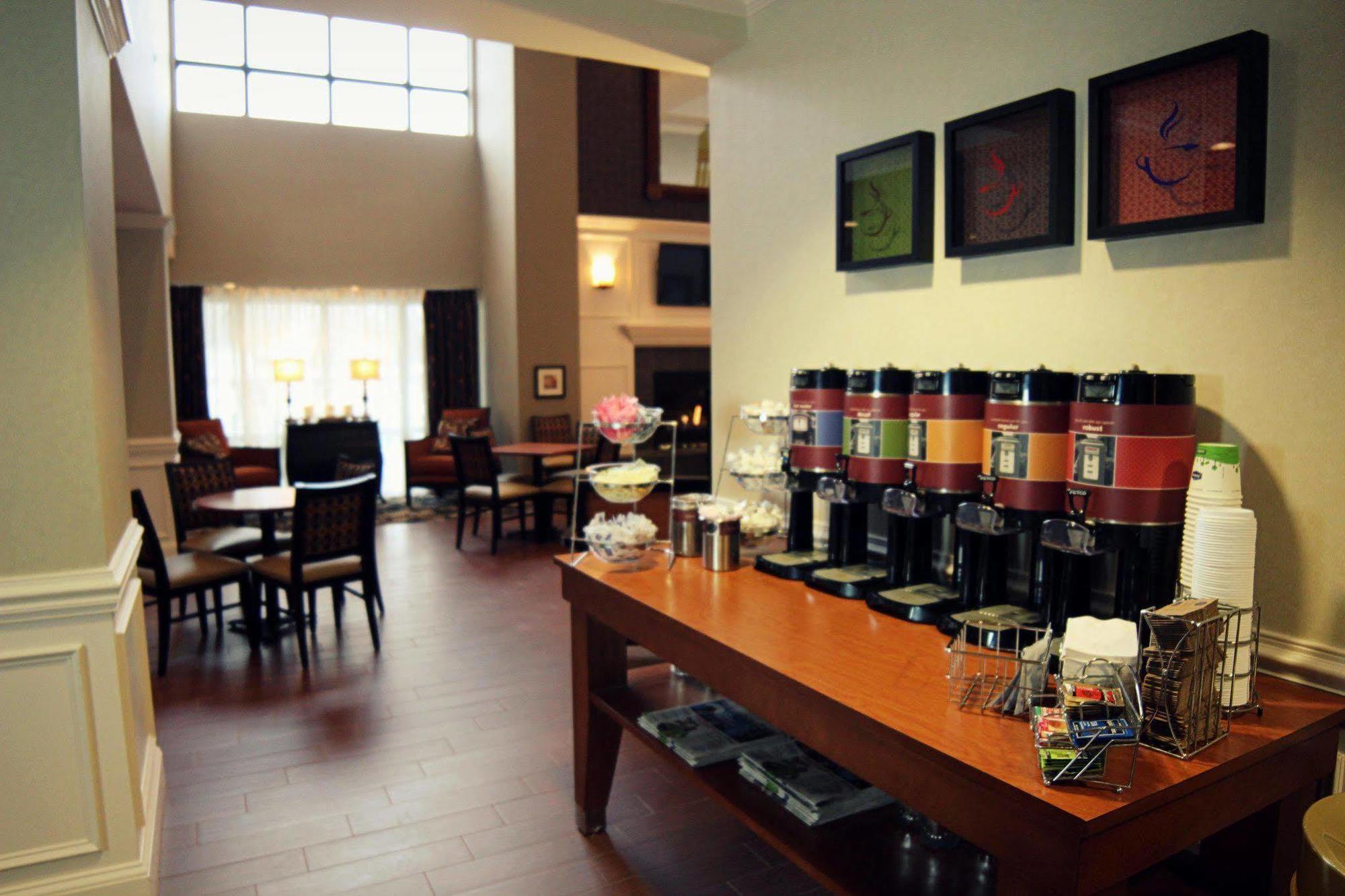Hampton Inn & Suites Concord-Charlotte Εξωτερικό φωτογραφία